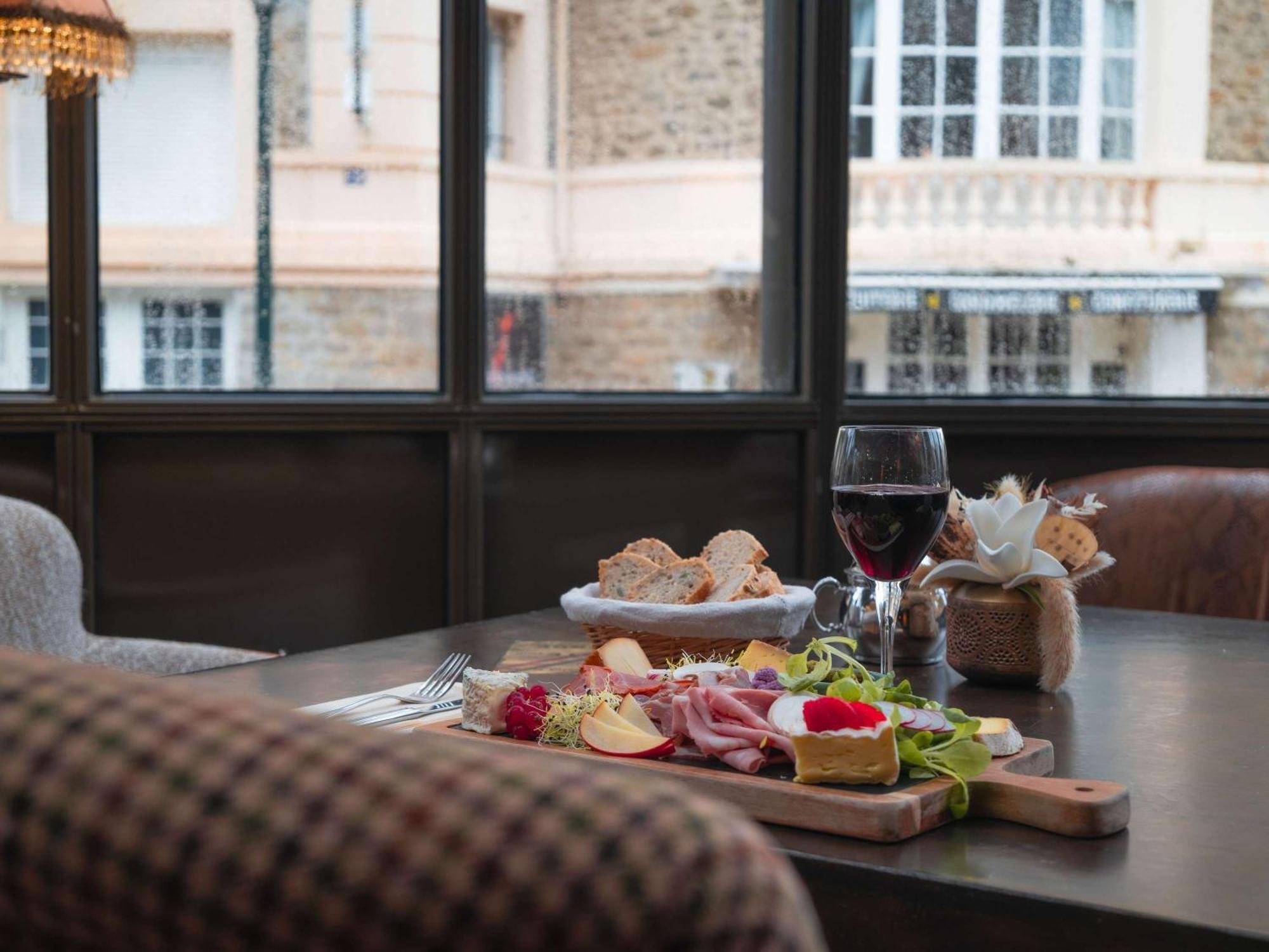 Royal Emeraude Hotel Dinard - Mgallery Collection Luaran gambar